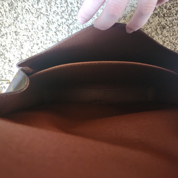 Louis Vutton Monogram Cartouchiere GM - Picture 12 of 14